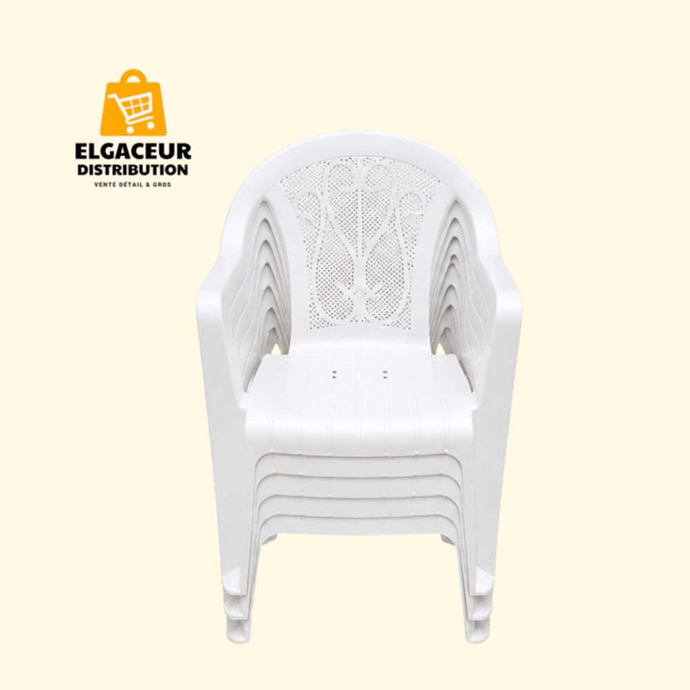 Chaise en plastique blanc