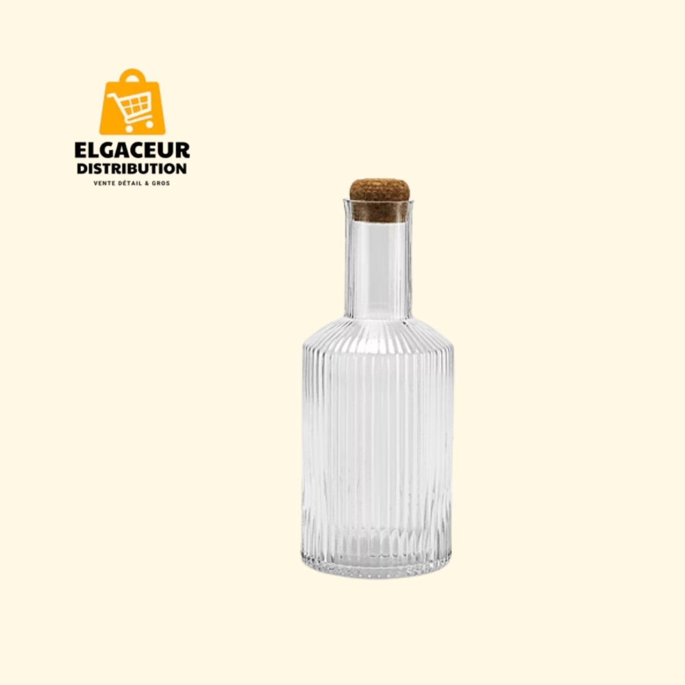Carafe en verre strié
